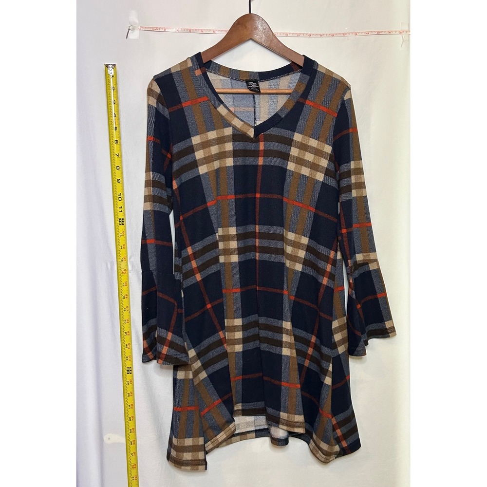 WinWin Flare Bottom Tunic Women L XL Plaid V Neck Long‎ Sleeve Top